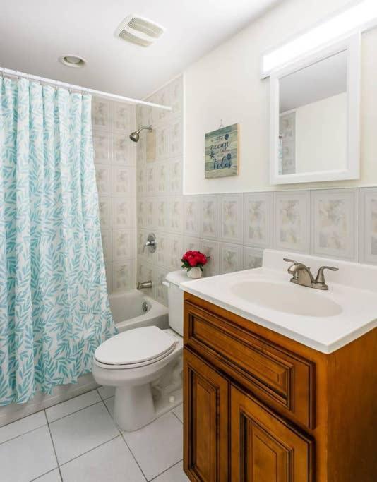 Beach Living At Island Pine Villas Blp George Town Kültér fotó