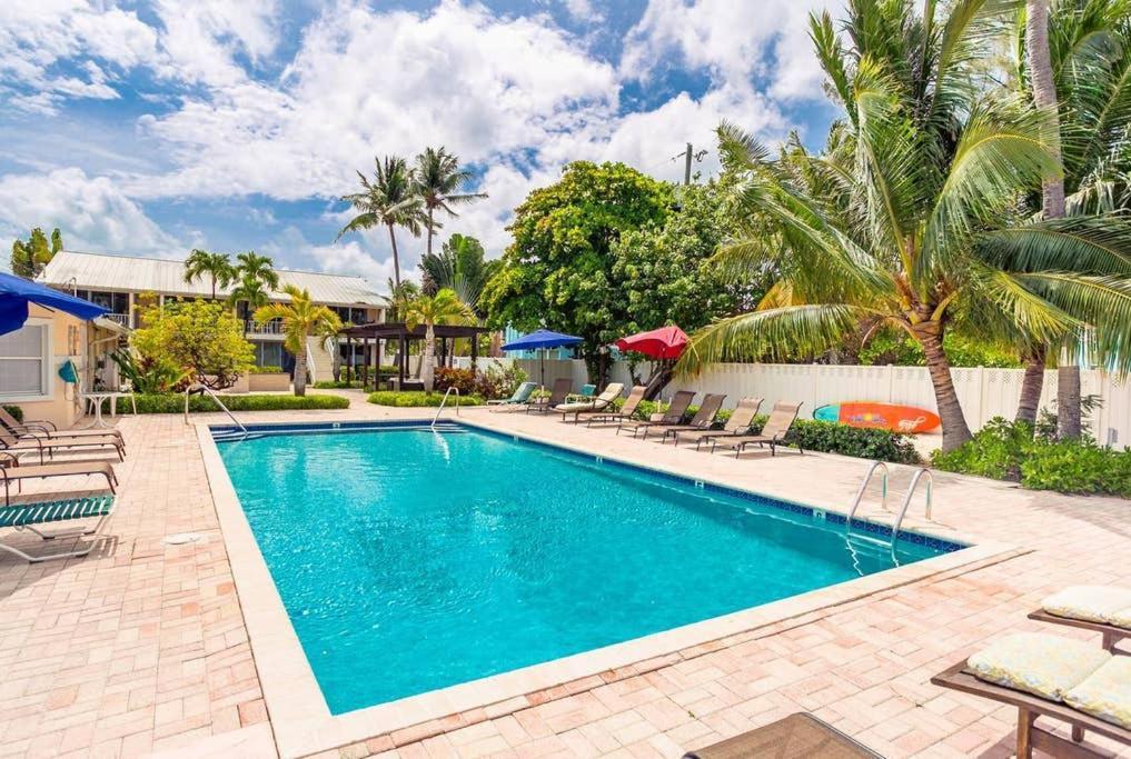 Beach Living At Island Pine Villas Blp George Town Kültér fotó