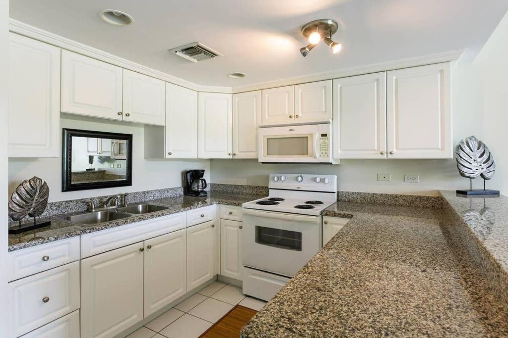 Beach Living At Island Pine Villas Blp George Town Kültér fotó