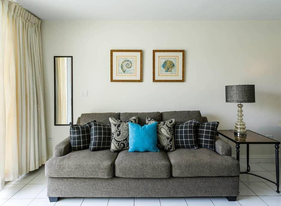 Beach Living At Island Pine Villas Blp George Town Kültér fotó
