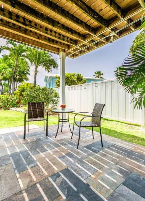 Beach Living At Island Pine Villas Blp George Town Kültér fotó