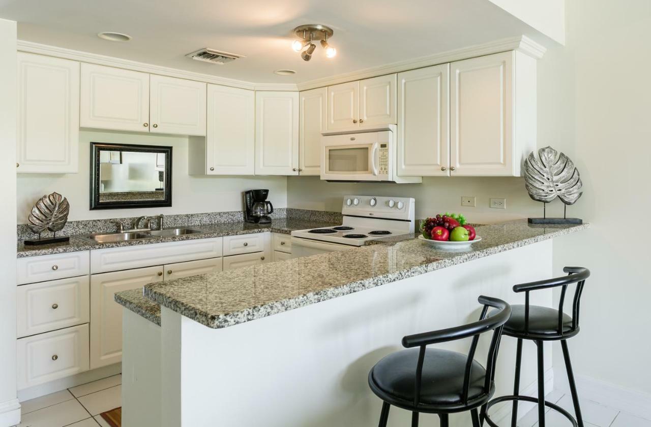 Beach Living At Island Pine Villas Blp George Town Kültér fotó